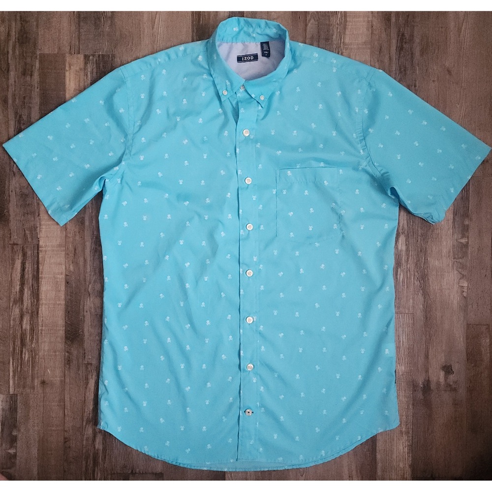 IZOD Button Down Shirt Mens LT Blue Skull Crossbones Print Short Sleeve Stretch